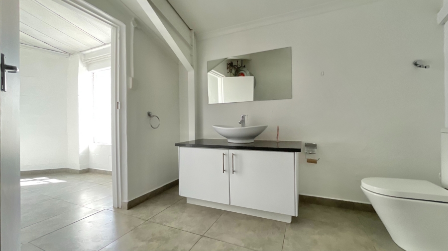 To Let commercial Property for Rent in Somerset West Business Park Western Cape